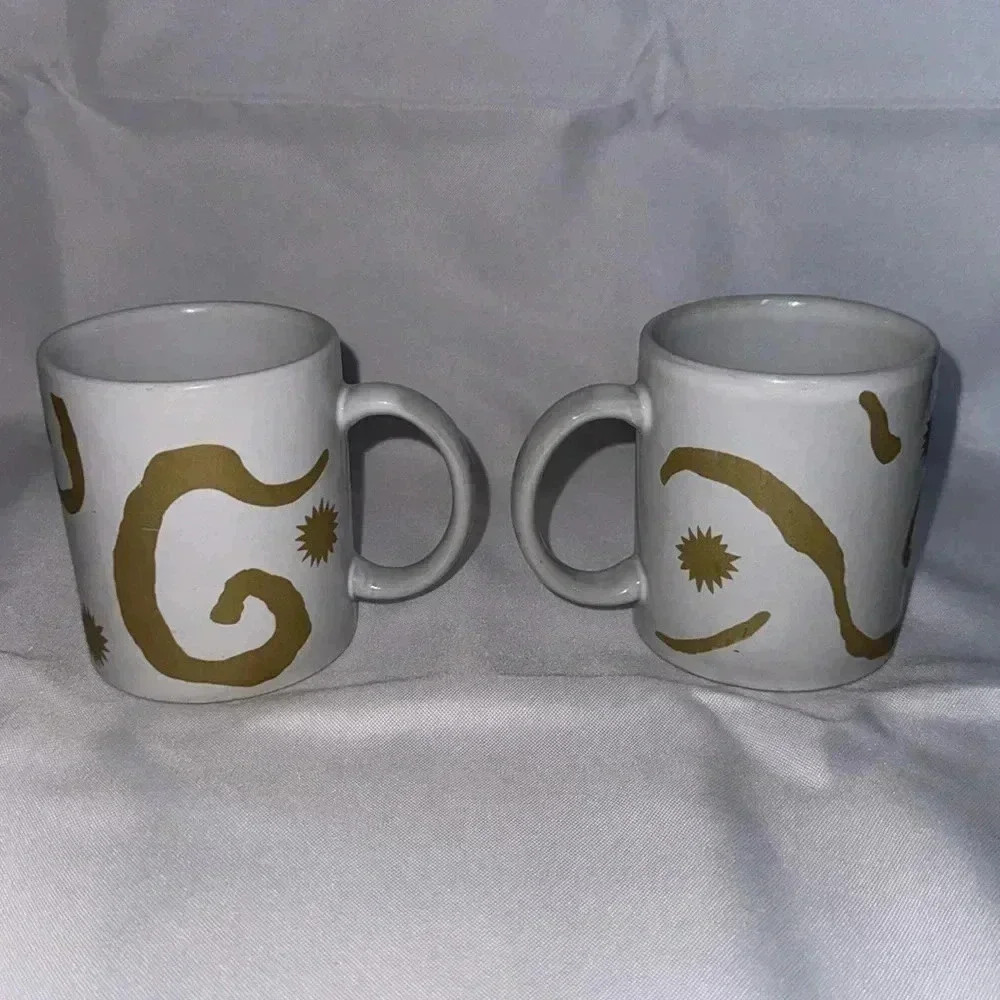 Oscar de la Renta Coffee Mugs - Picture 3 of 5